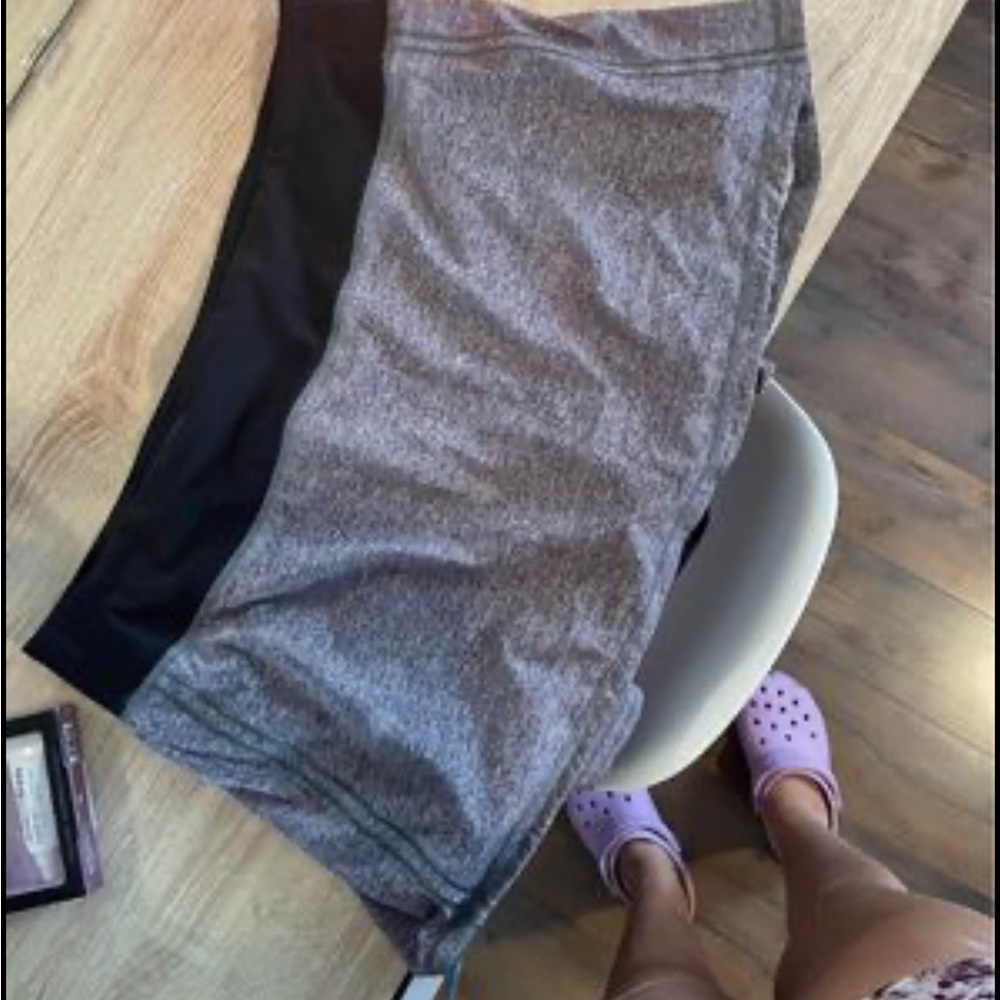 Pace Rival Mid Rise Skirt Lululemon LIKE NEW.